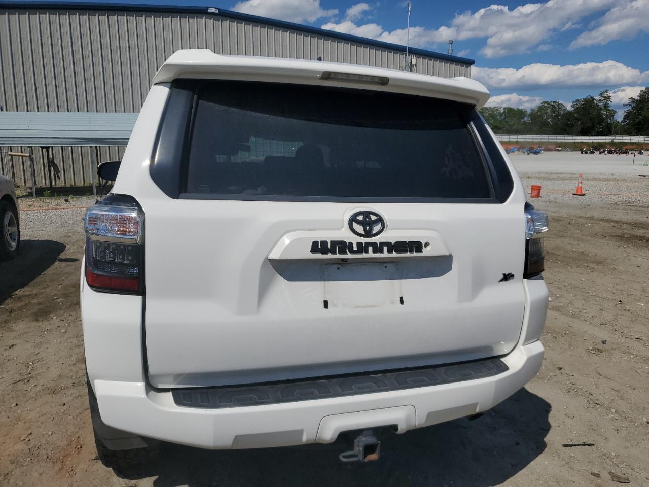 JTEZU5JR9H5156781 2017 Toyota 4Runner Sr5