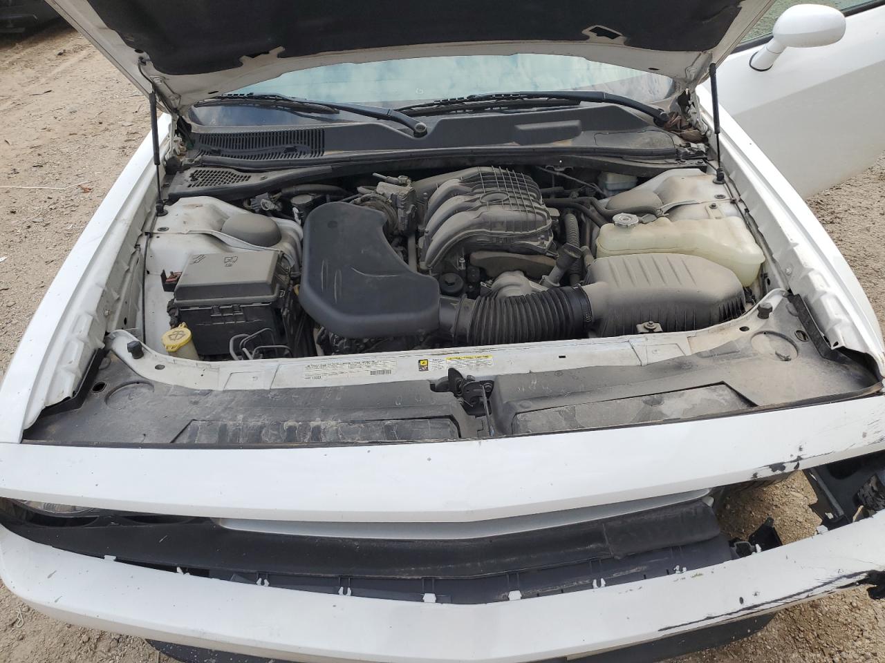 2B3CJ4DG9BH576372 2011 Dodge Challenger