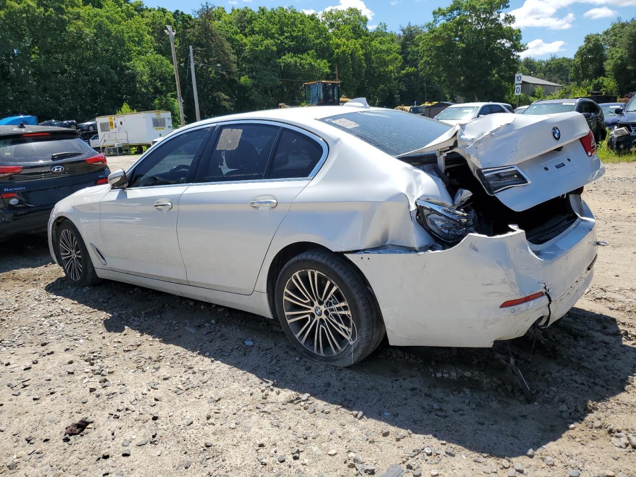 2018 BMW 530 Xi vin: WBAJA7C52JG907856