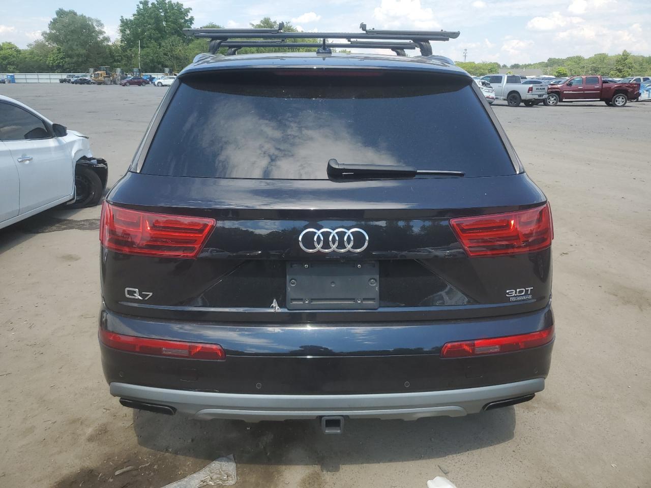 WA1VABF7XHD010911 2017 Audi Q7 Prestige