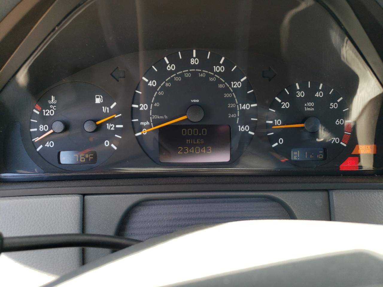 WDBJH65J2YB161191 2000 Mercedes-Benz E 320