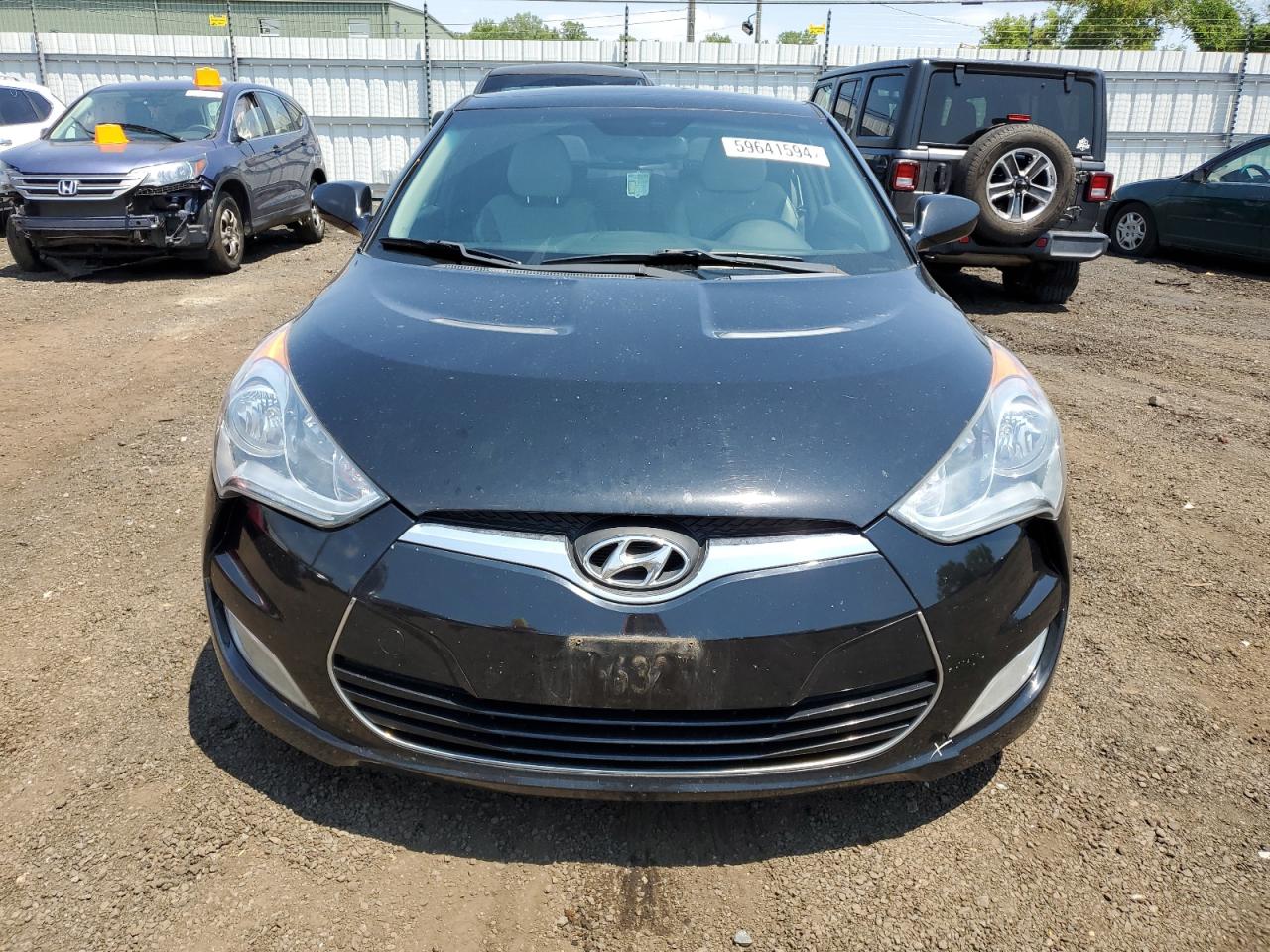 2012 Hyundai Veloster vin: KMHTC6AD0CU058370