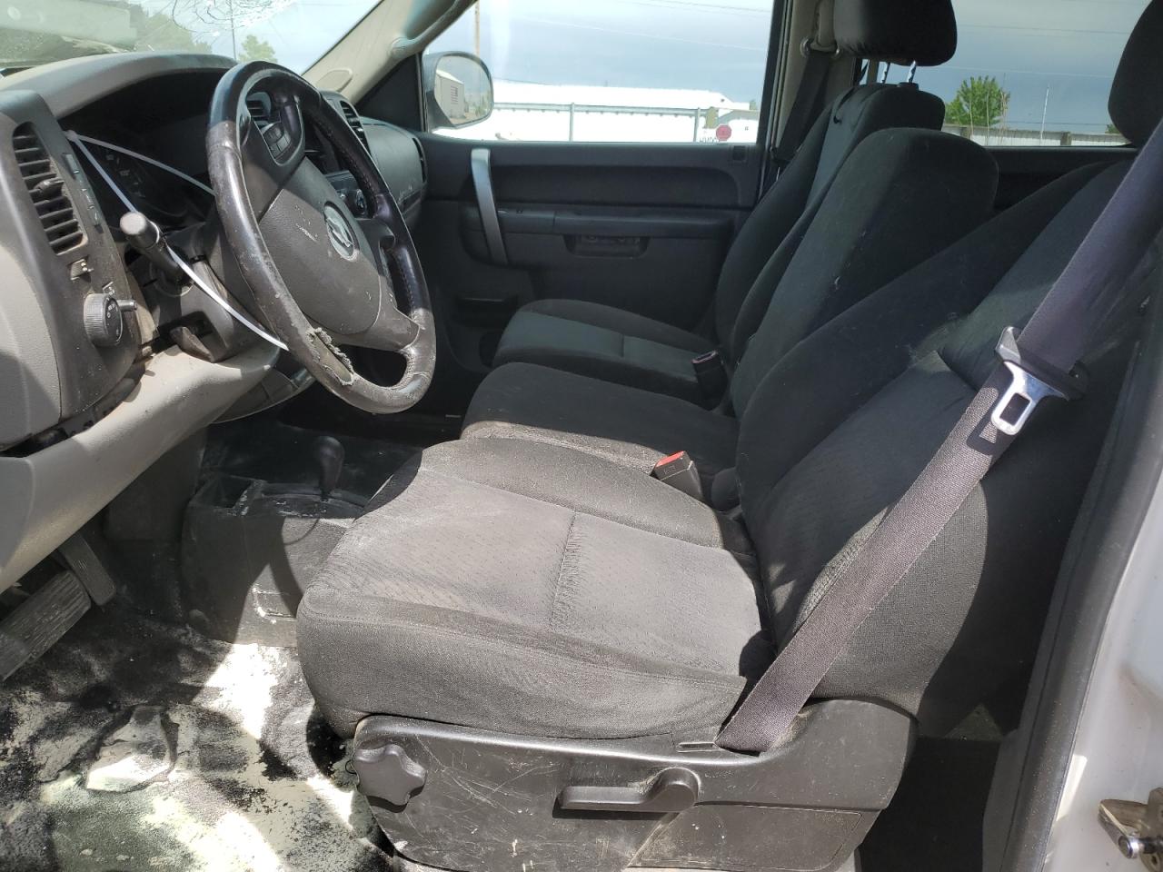 3GCPKREA0BG165902 2011 Chevrolet Silverado K1500 Ls