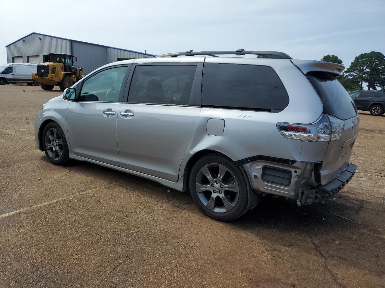 5TDXK3DC2FS630591 2015 Toyota Sienna Sport