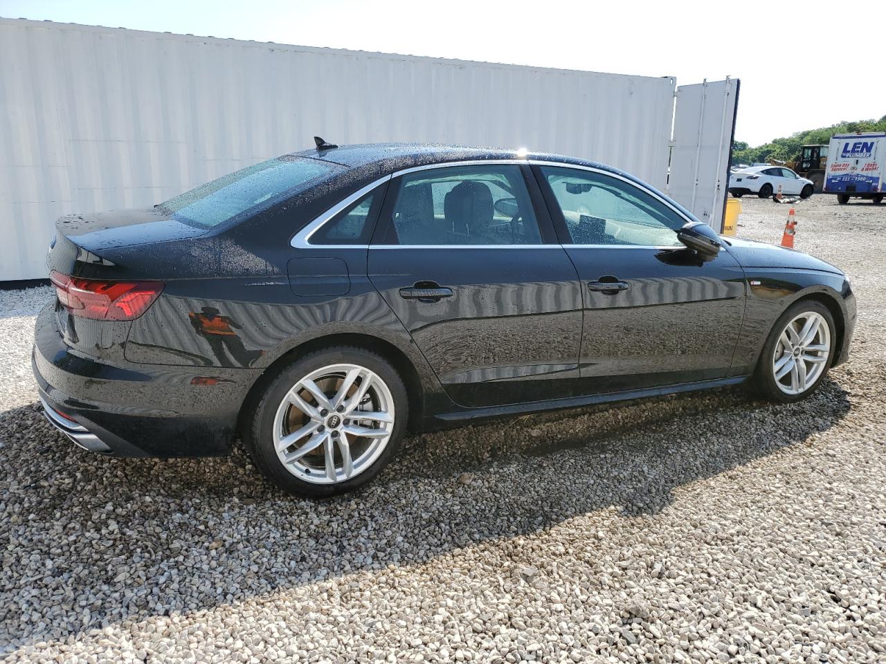 2024 Audi A4 Premium Plus 45 vin: WAUEAAF4XRA033790