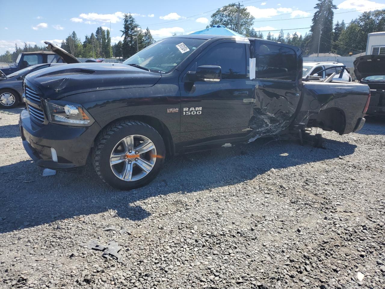 1C6RR7MT0HS710713 2017 Ram 1500 Sport