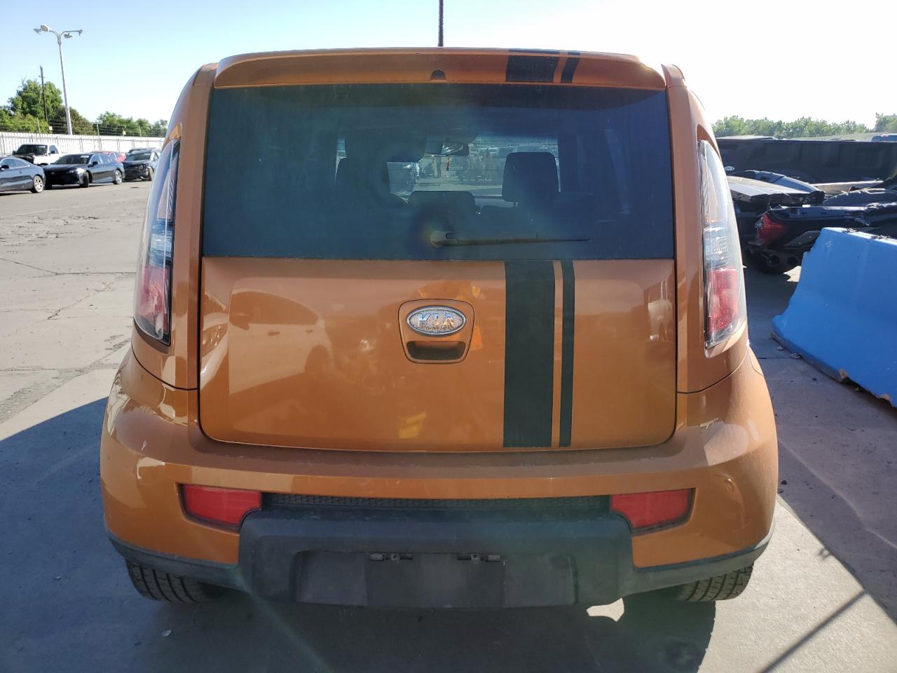 KNDJT2A2XA7104690 2010 Kia Soul +
