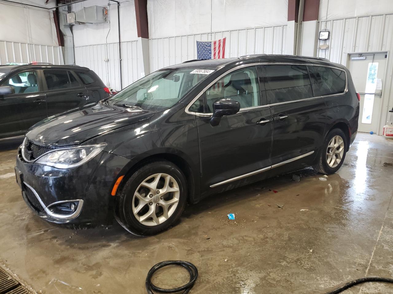 2017 Chrysler Pacifica Touring L Plus vin: 2C4RC1EG7HR659365