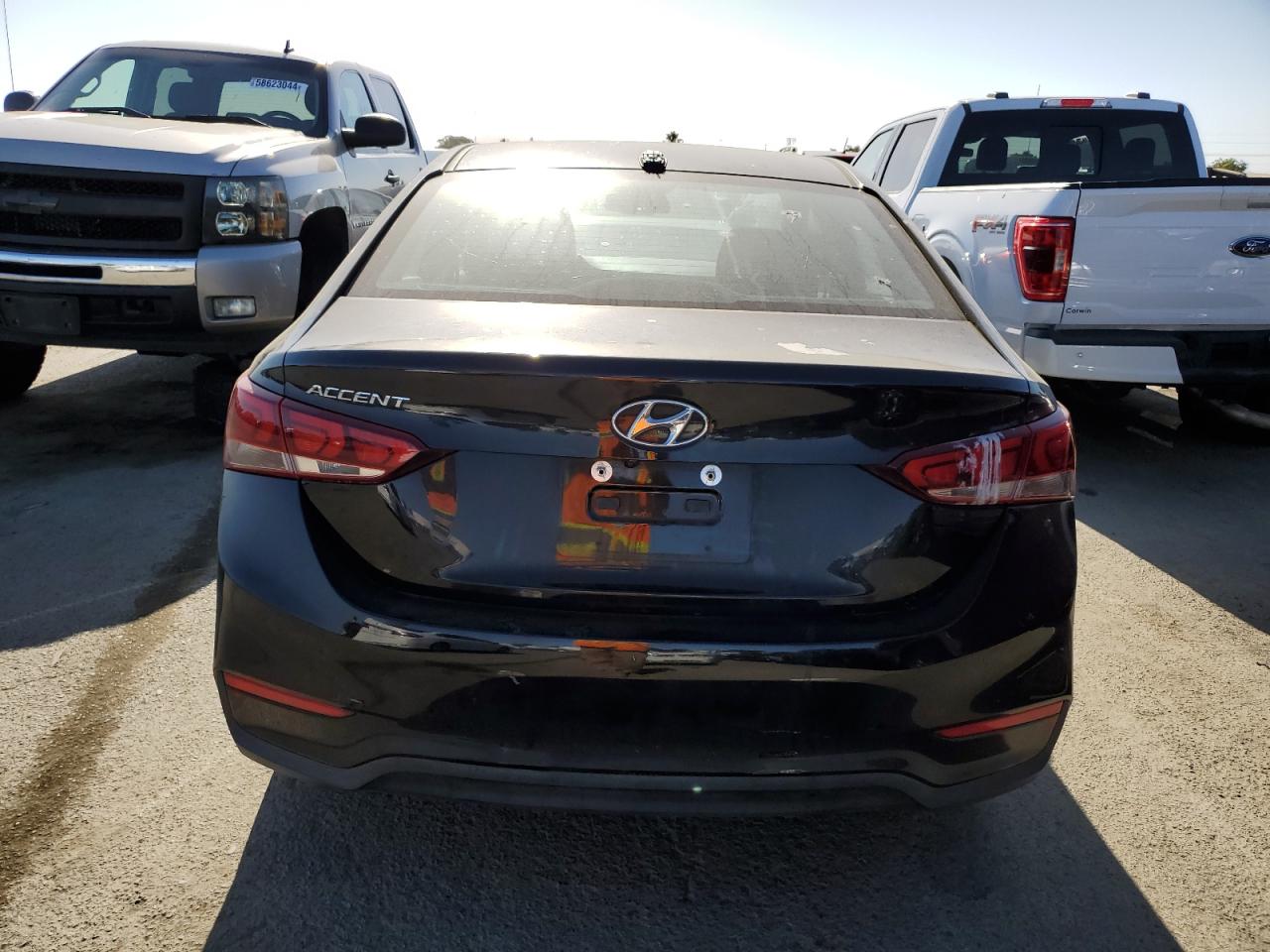 3KPC34A35KE052335 2019 Hyundai Accent Limited