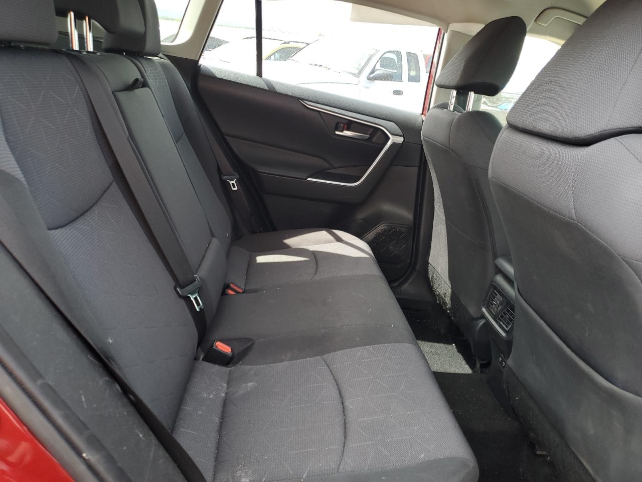 JTMRWRFV8LD058433 2020 Toyota Rav4 Xle