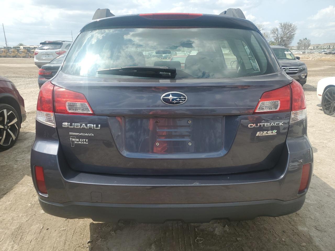 4S4BRBAC1E3325907 2014 Subaru Outback 2.5I