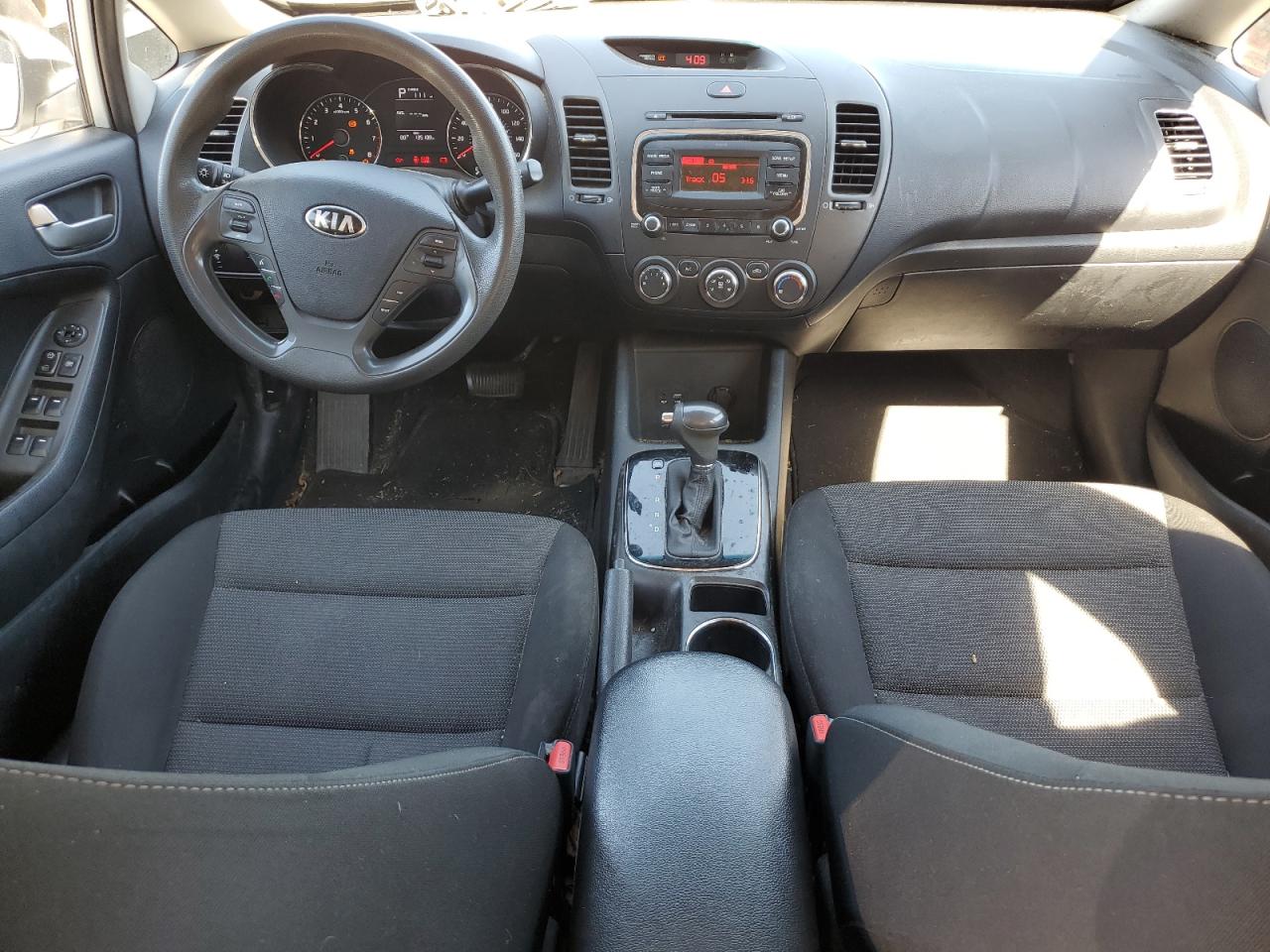 3KPFK4A79HE087911 2017 Kia Forte Lx