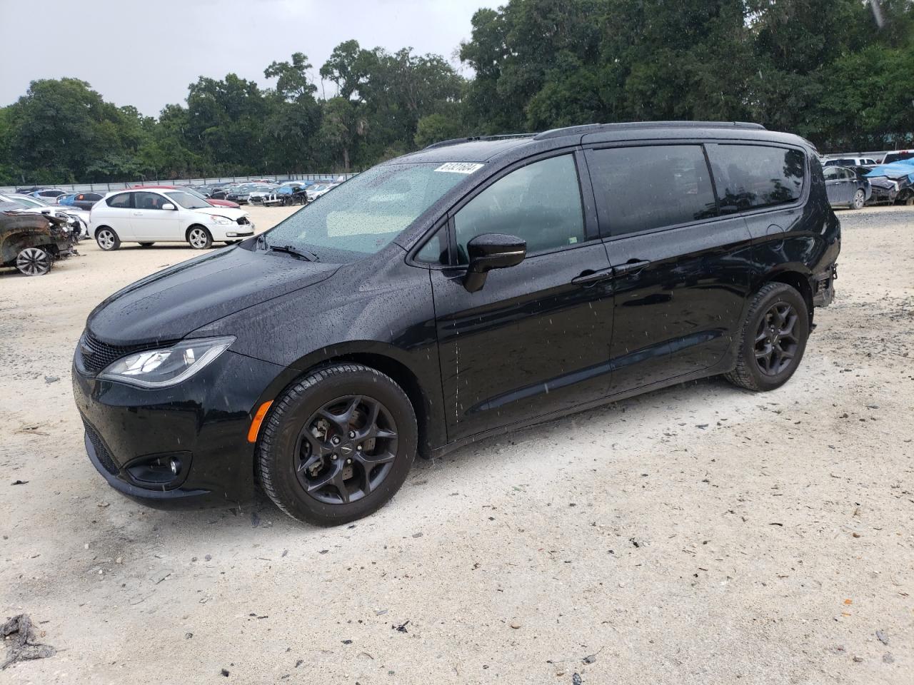 2020 Chrysler Pacifica Limited vin: 2C4RC1GG5LR239531