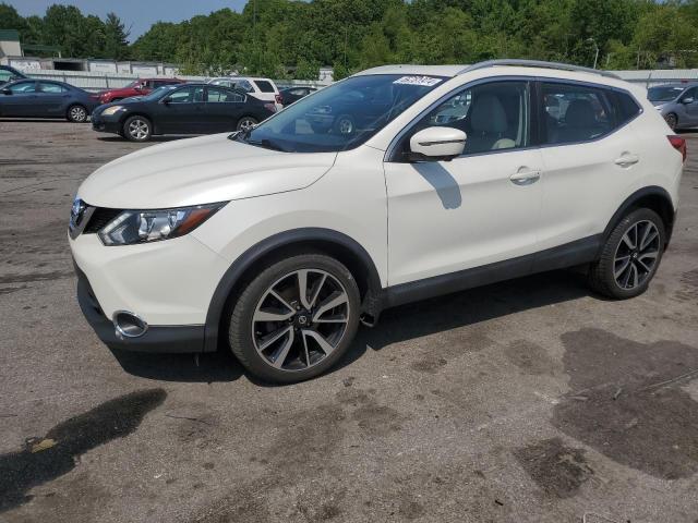 JN1BJ1CR8JW206786 2018 NISSAN ROGUE - Image 1