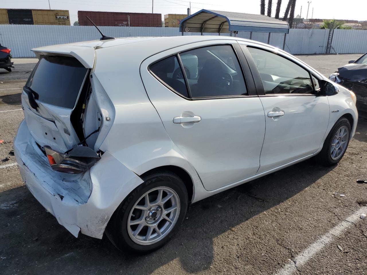 JTDKDTB37C1501391 2012 Toyota Prius C