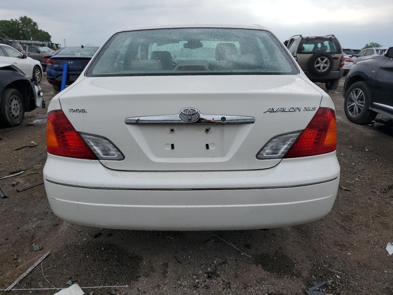 4T1BF28B2YU030870 2000 Toyota Avalon Xl