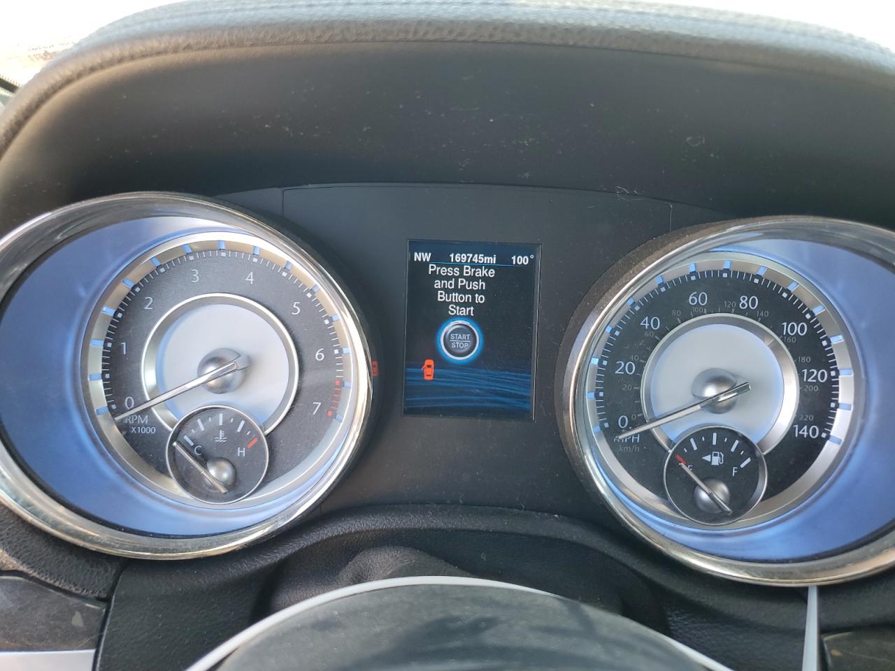 2C3CCAKGXEH240152 2014 Chrysler 300C