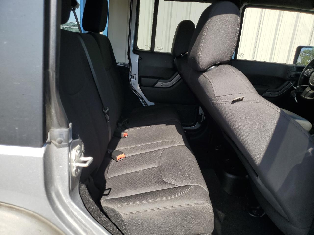 1C4HJWDG6FL556007 2015 Jeep Wrangler Unlimited Sport