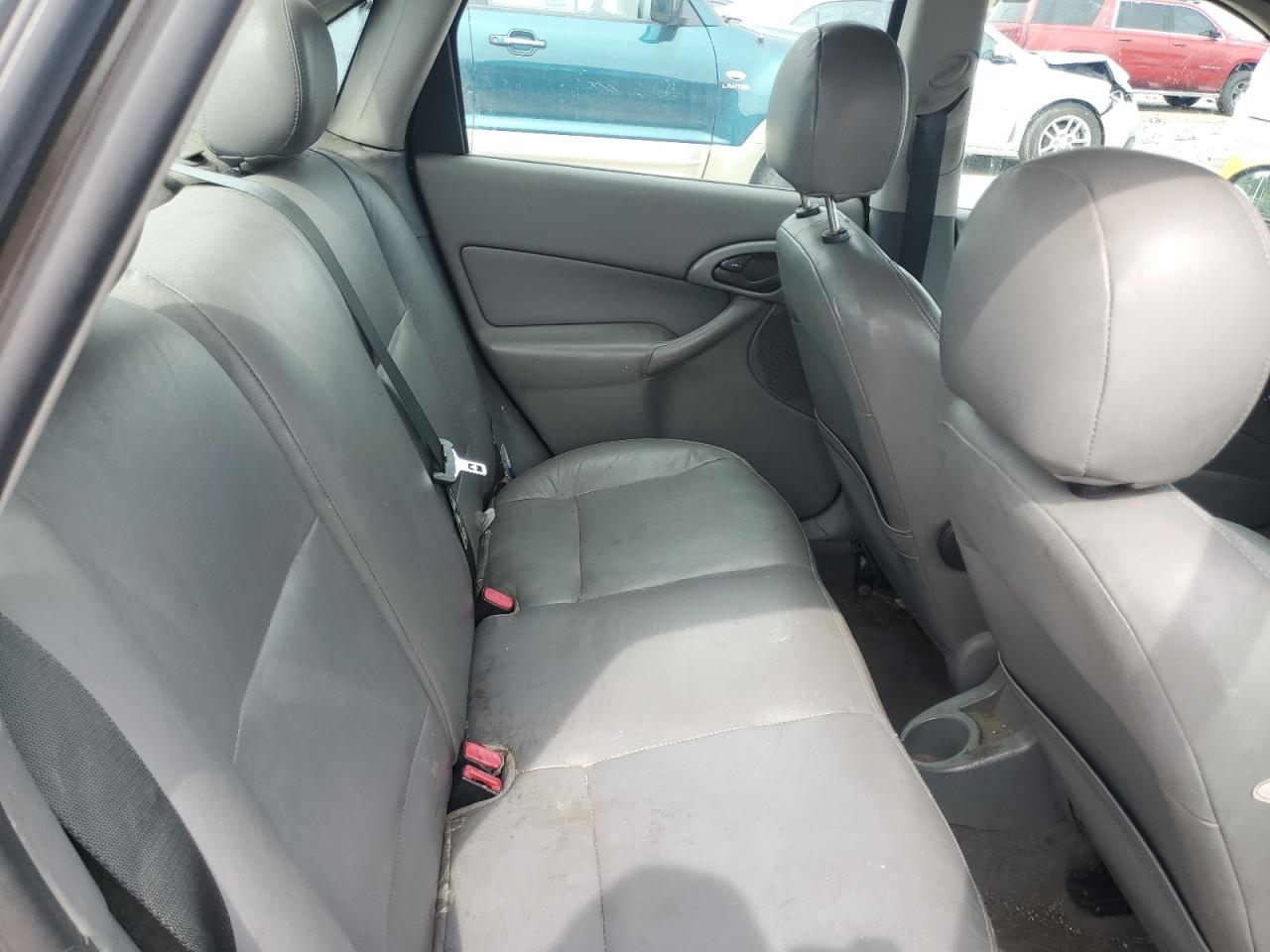 1FAHP38321W348739 2001 Ford Focus Zts