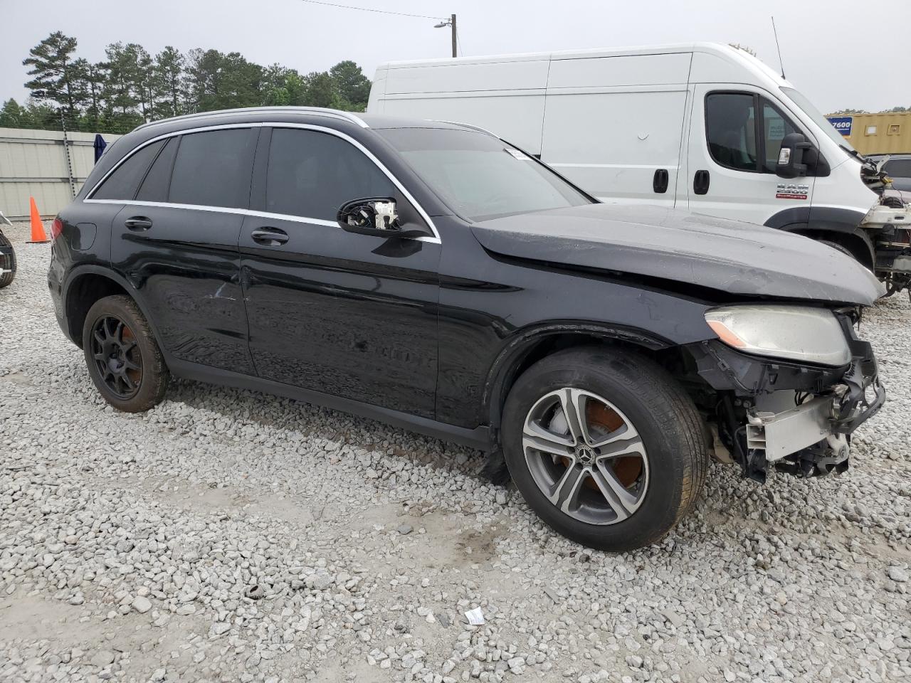 2019 Mercedes-Benz Glc 300 vin: WDC0G4JB9KV123363