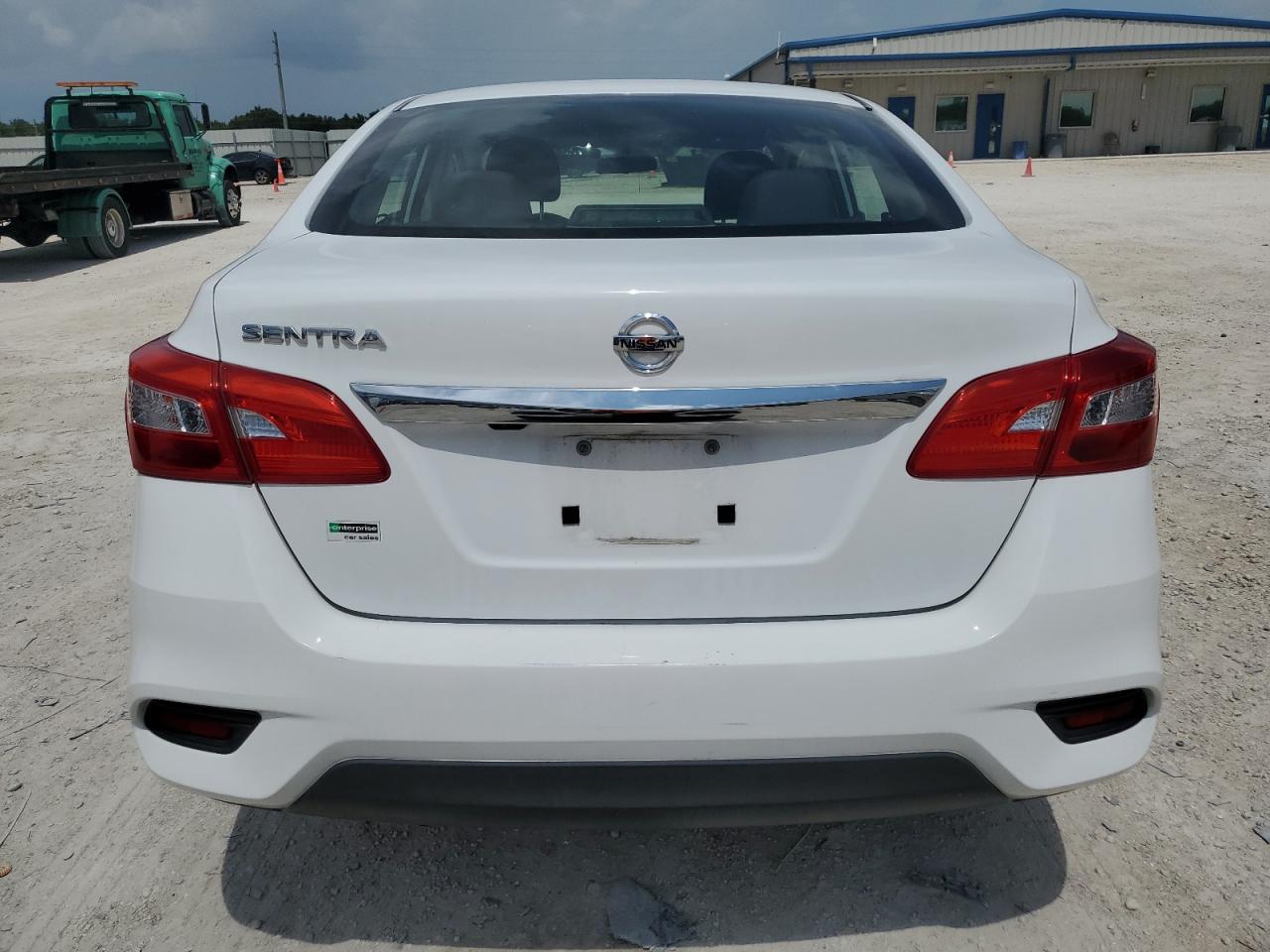 3N1AB7APXJY270706 2018 Nissan Sentra S