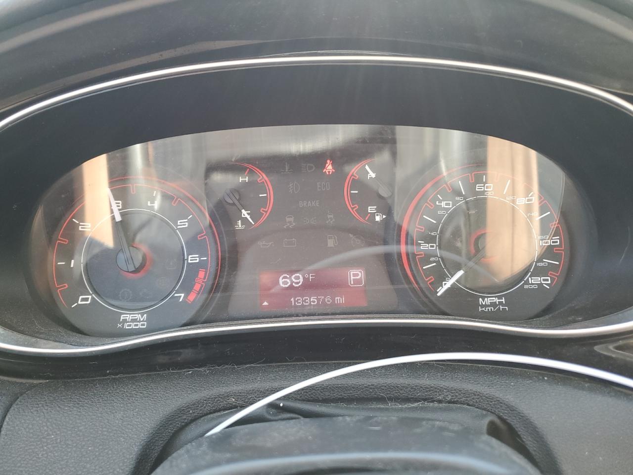 1C3CDFBA3DD318563 2013 Dodge Dart Sxt