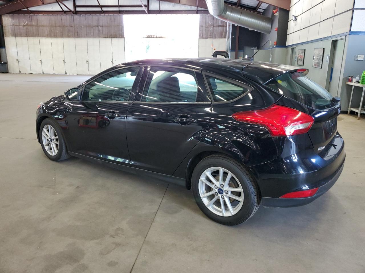 2017 Ford Focus Se vin: 1FADP3K28HL250776