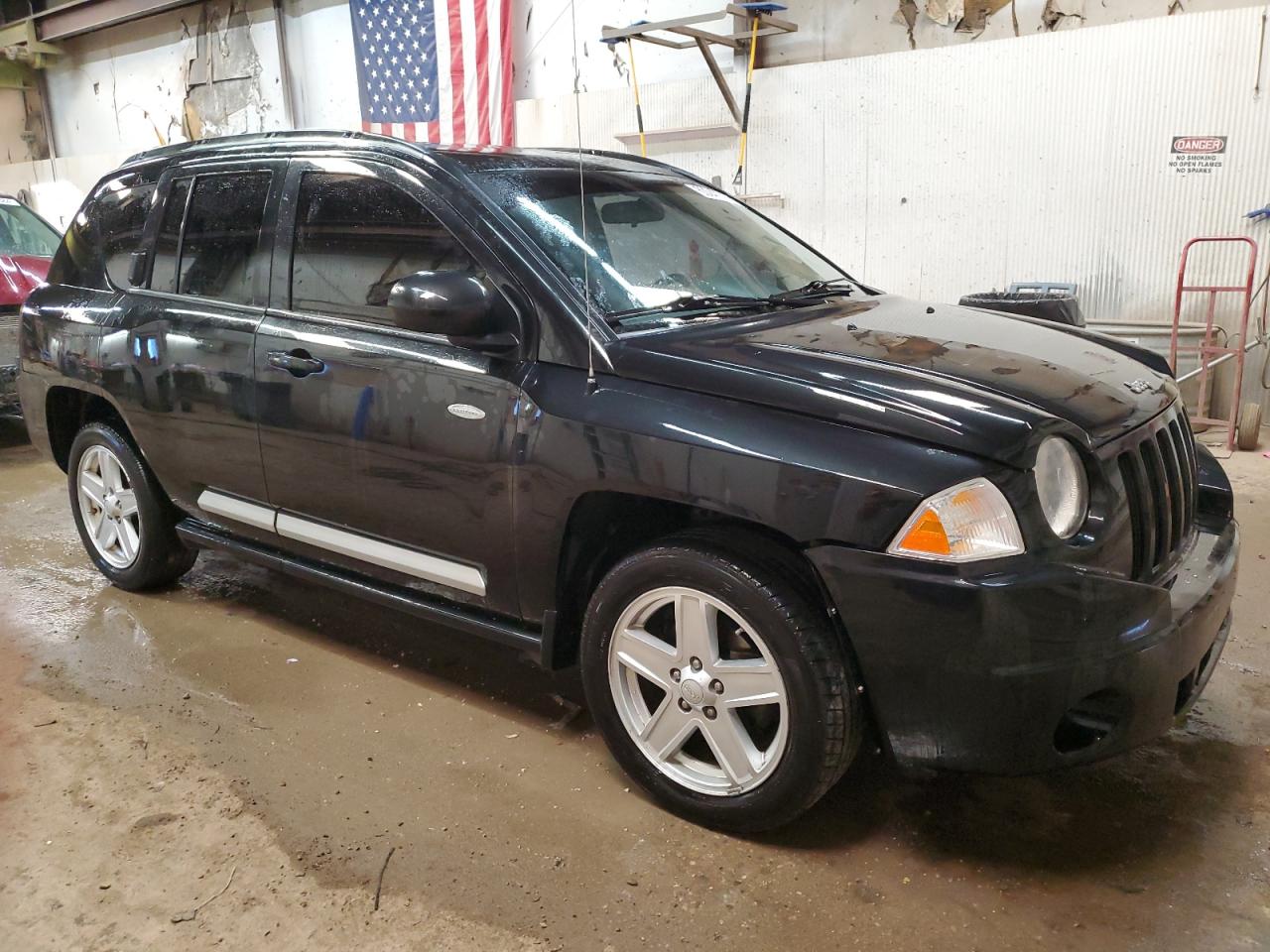 1J4NF1FB8AD675098 2010 Jeep Compass Sport