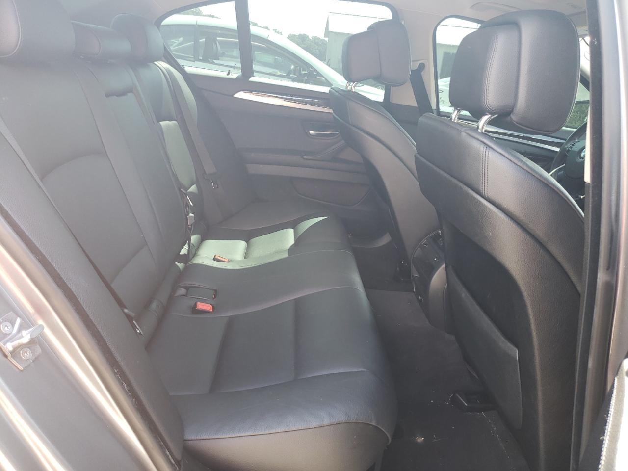 WBAXH5C56CDW09986 2012 BMW 528 Xi