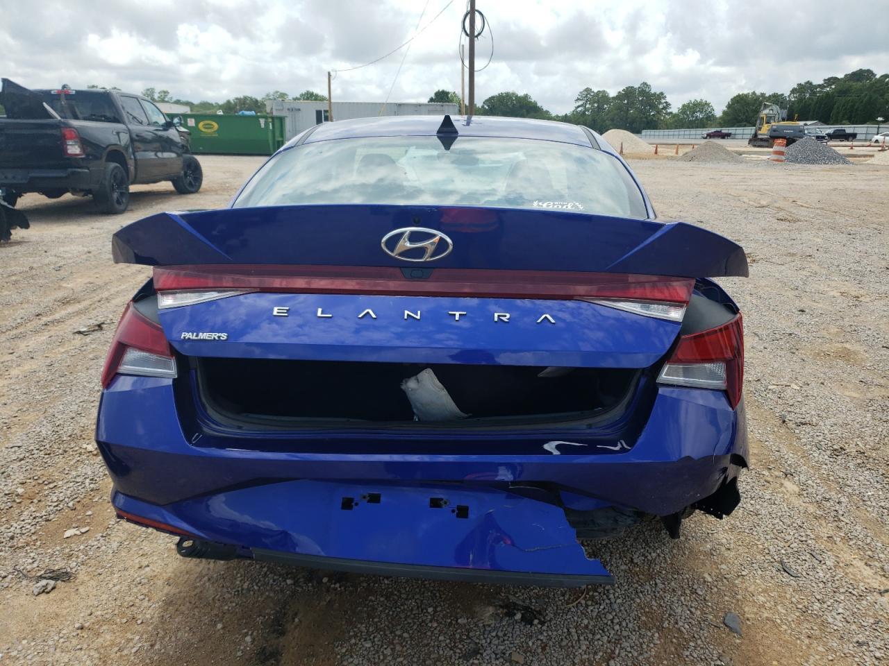 KMHLM4AGXNU285046 2022 Hyundai Elantra Sel