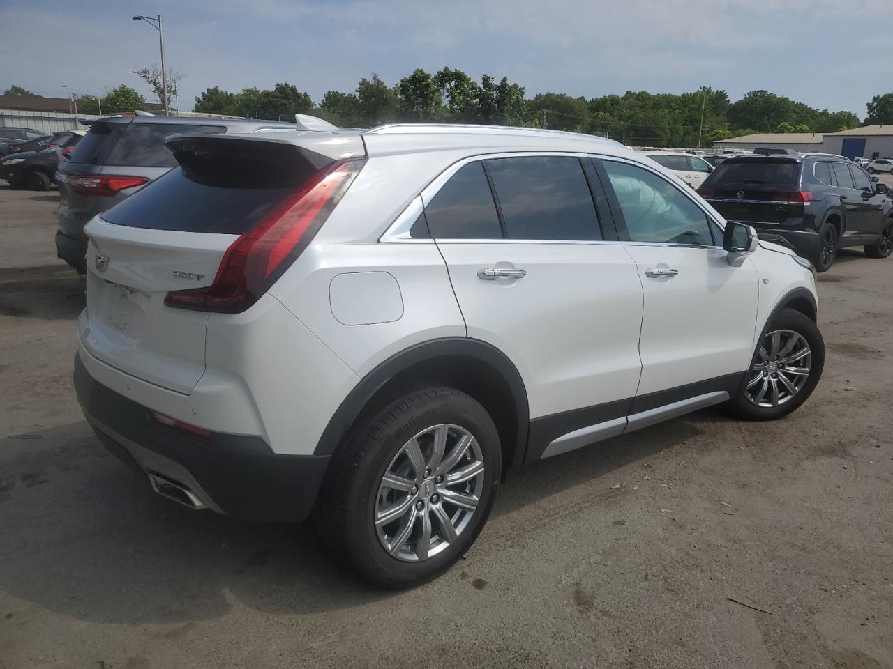 1GYFZDR48MF038134 2021 Cadillac Xt4 Premium Luxury