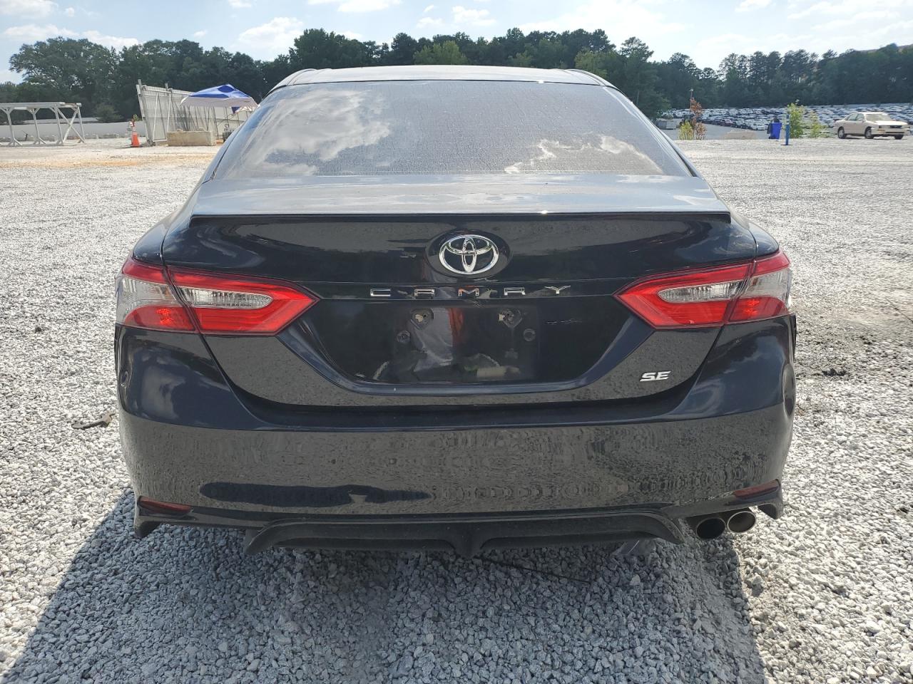 2018 Toyota Camry L vin: 4T1B11HK2JU148495