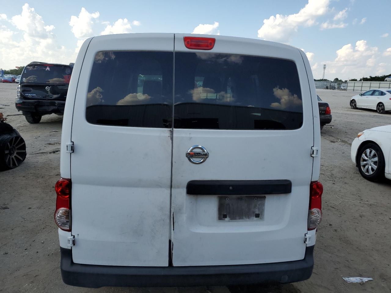 3N6CM0KN8DK696130 2013 Nissan Nv200 2.5S