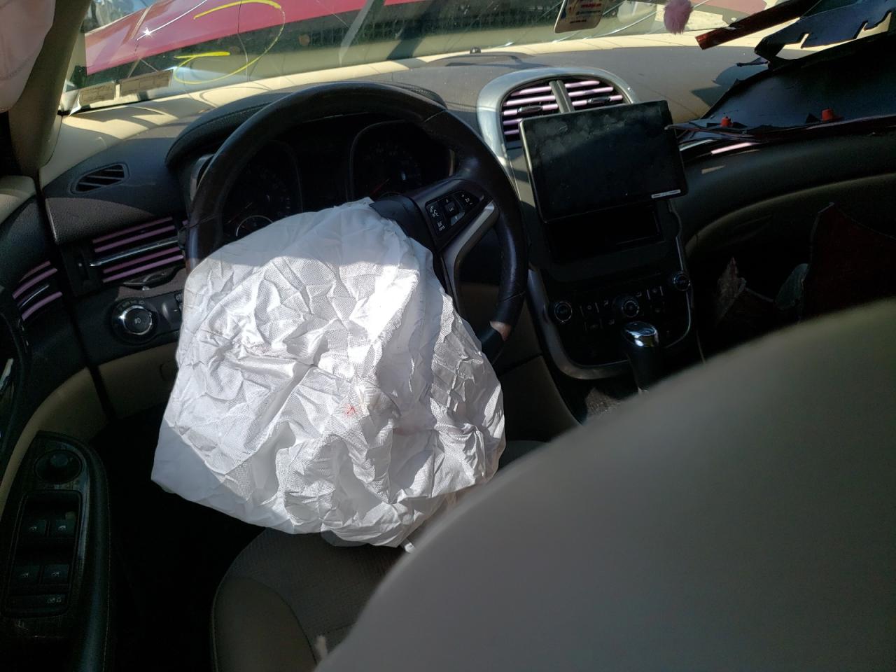 1G11E5SL7EF245756 2014 Chevrolet Malibu 2Lt