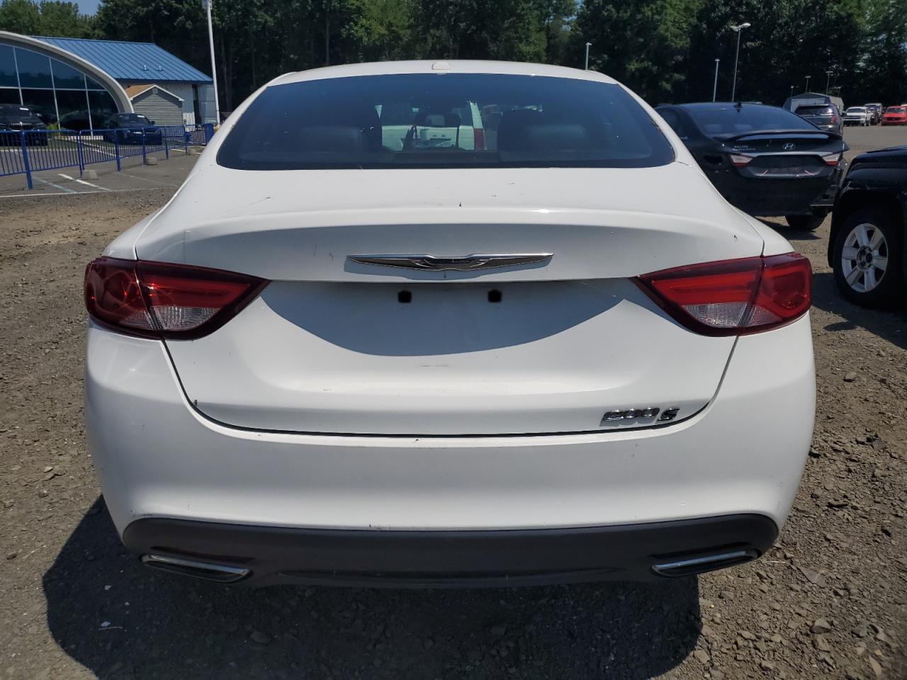 1C3CCCBG5FN515611 2015 Chrysler 200 S