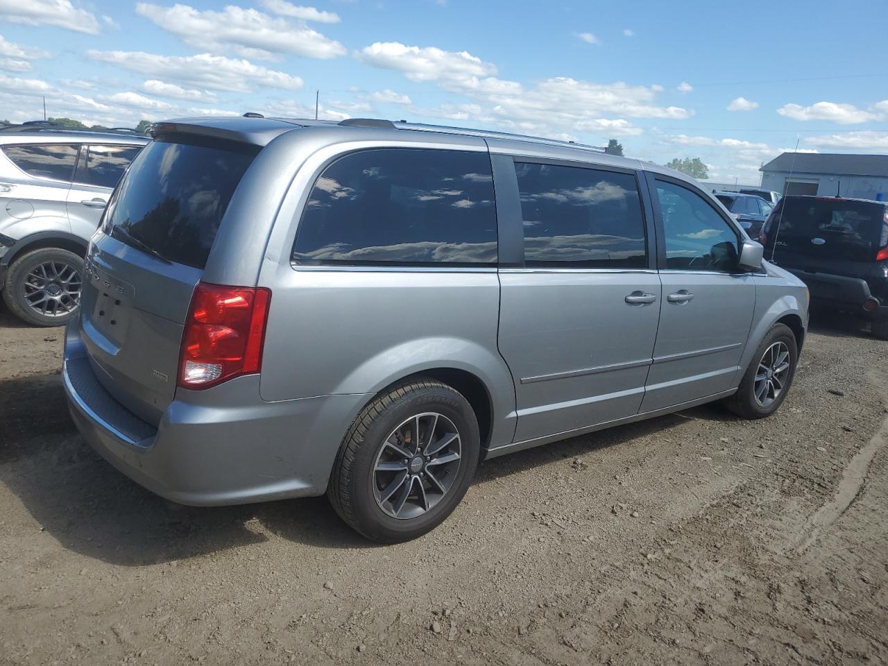 2017 Dodge Grand Caravan Se vin: 2C4RDGBG6HR736201