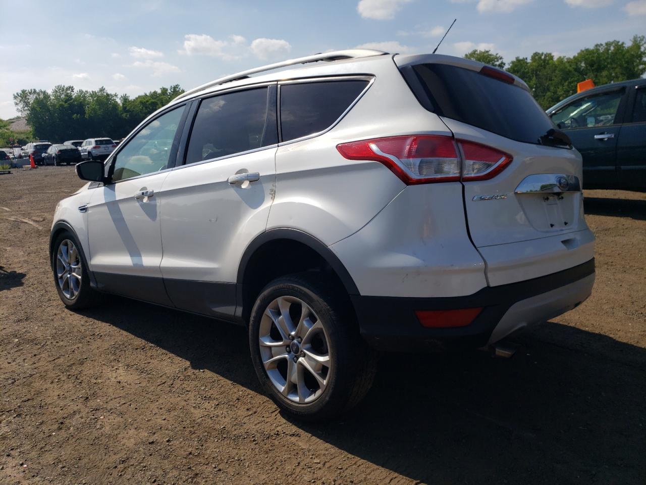 1FMCU9J94FUA48097 2015 Ford Escape Titanium