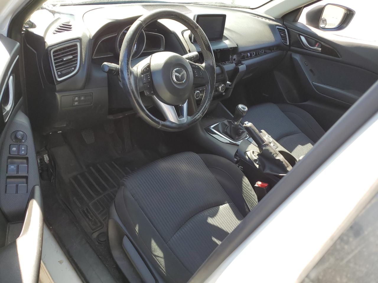 JM1BM1M70G1288178 2016 Mazda 3 Touring