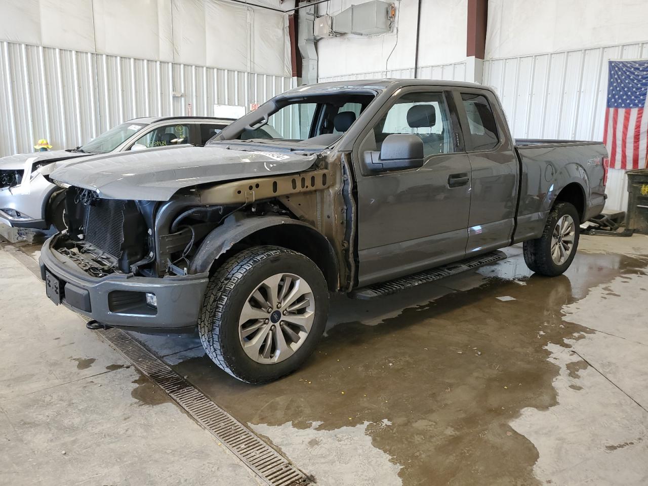 2018 Ford F150 Super Cab vin: 1FTEX1EP2JFD00375