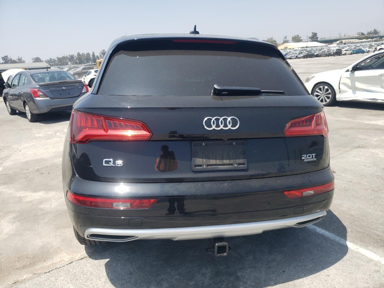 WA1BNAFY6J2200927 2018 Audi Q5 Premium Plus