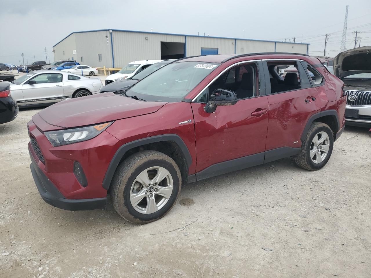 2T3LWRFV1KW022543 2019 Toyota Rav4 Le