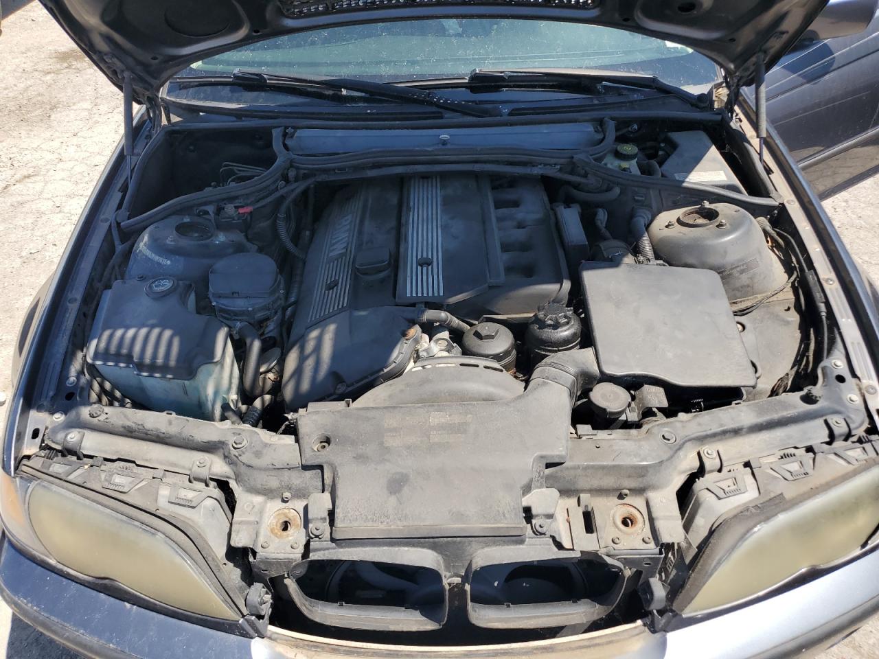 WBAEU334X3PH89036 2003 BMW 325 Xi