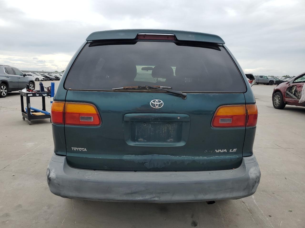 4T3ZF13C2WU029876 1998 Toyota Sienna Le