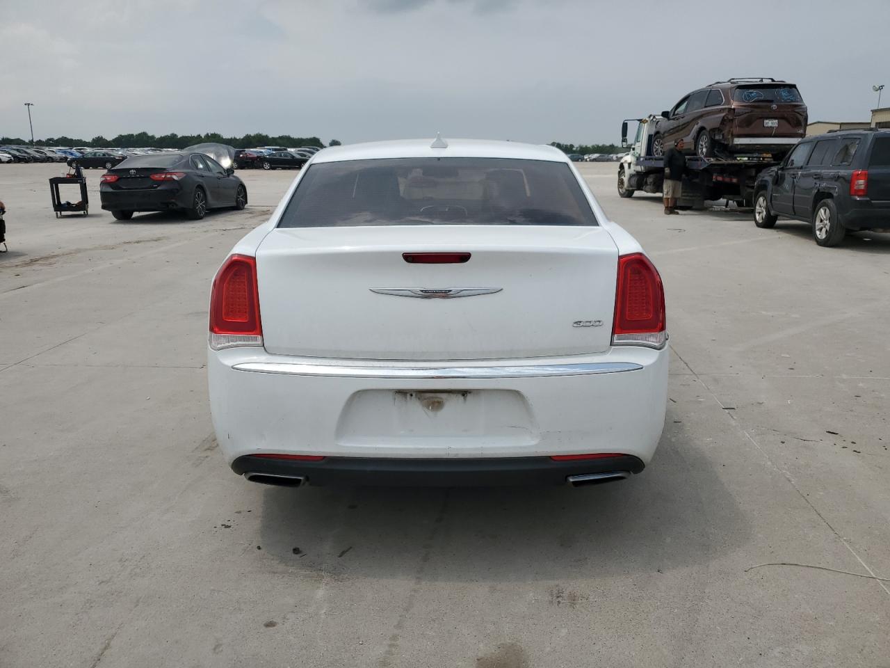 2C3CCAAG8FH859206 2015 Chrysler 300 Limited