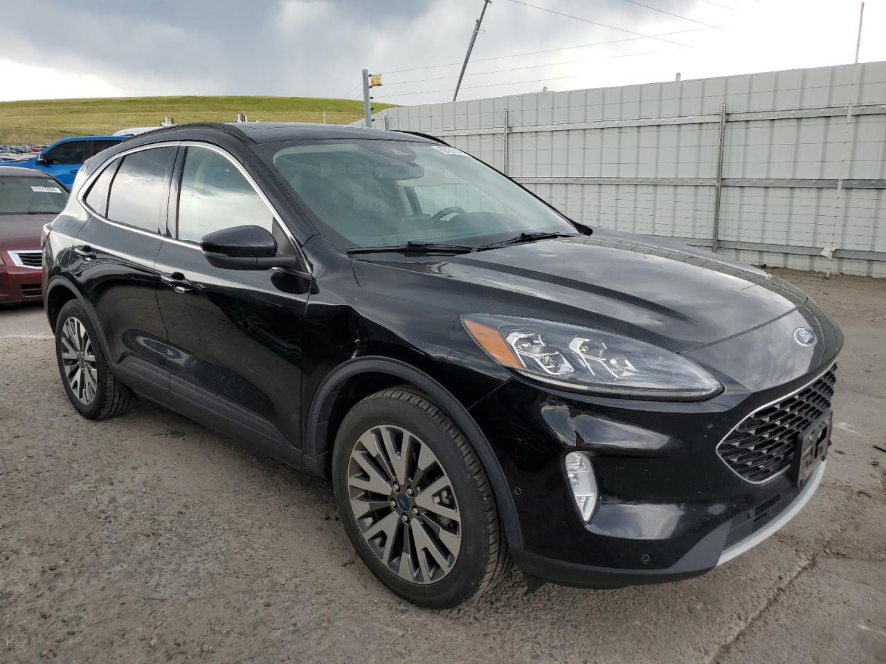 2020 Ford Escape Titanium vin: 1FMCU9J96LUB16086