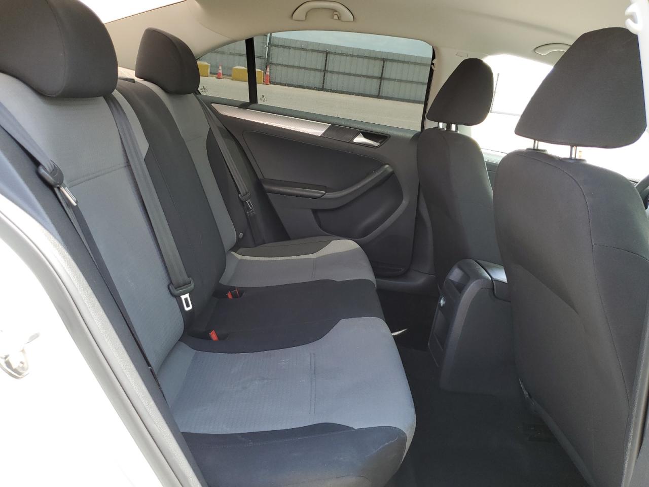 3VW2B7AJ5HM277882 2017 Volkswagen Jetta S