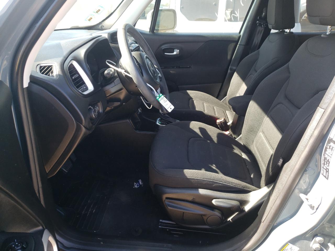 ZACCJABBXJPH53027 2018 Jeep Renegade Latitude