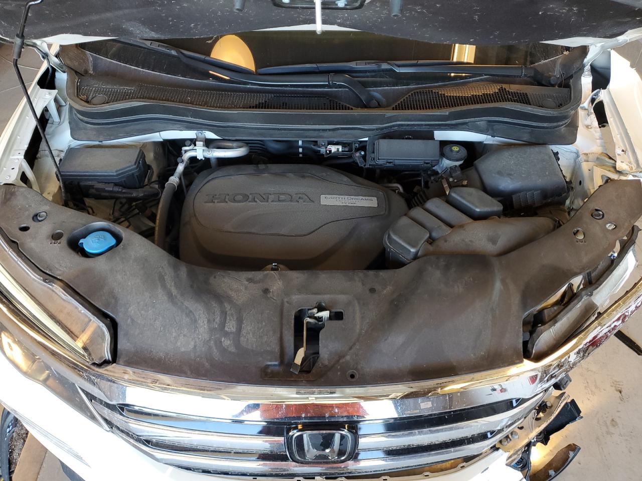 5FNYF6H90HB030717 2017 Honda Pilot Touring