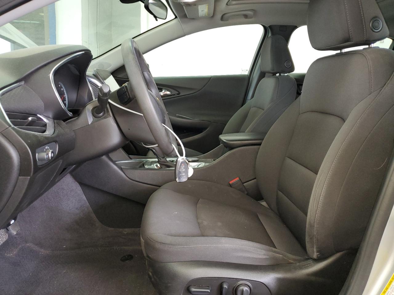 1G1ZD5ST1KF107924 2019 Chevrolet Malibu Lt