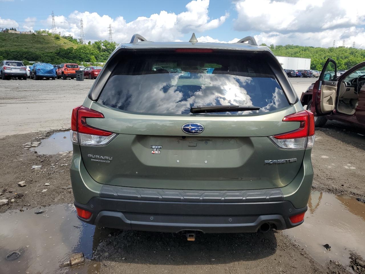 JF2SKAUC1MH452626 2021 Subaru Forester Limited